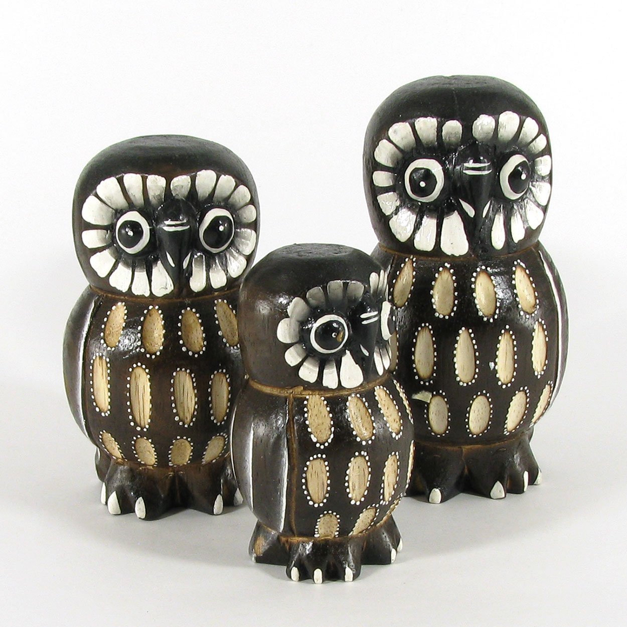 140039 - Set of Three 4-6in Wooden Owls - Etched Ovals