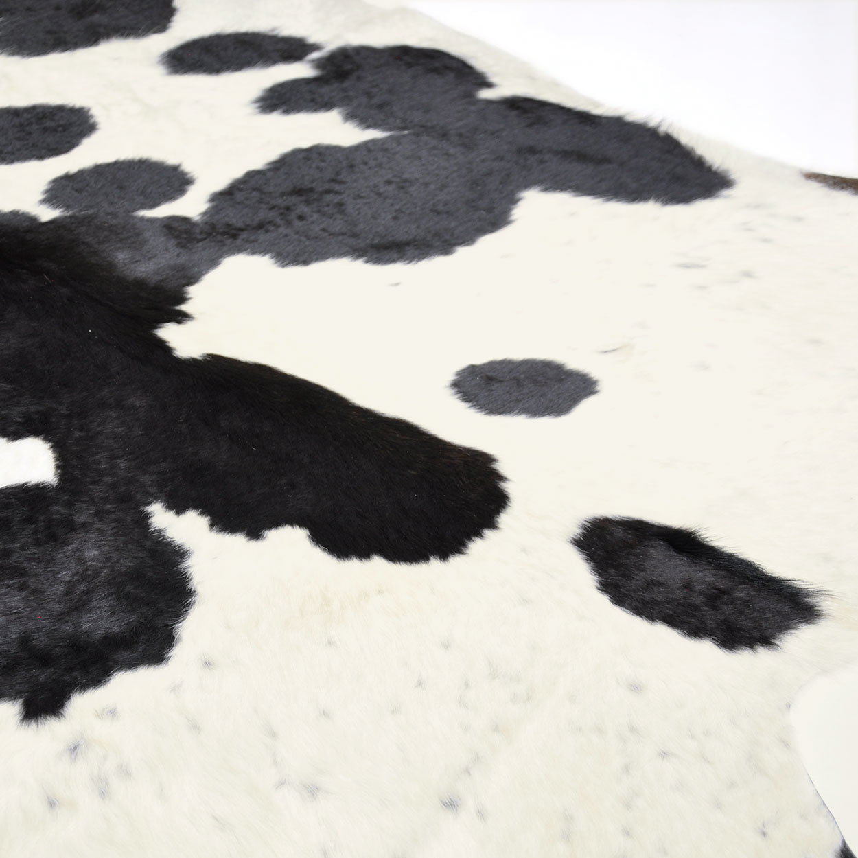 14305 - One-of-a-Kind Black and Light Cream Cowhide - 82in x 75in