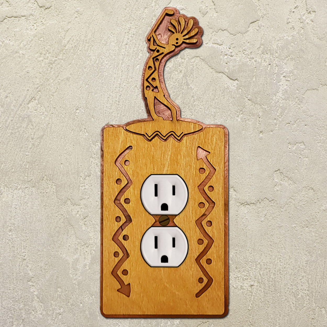 167720 - Kokopelli Golfer Wood and Metal Single Outlet Cover in Golden Sienna Finish