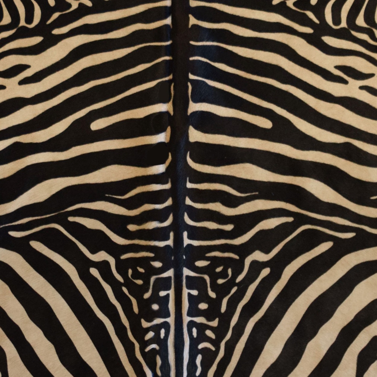 322301 - Safari Printed Detailed Zebra Print on Off-White Cowhide