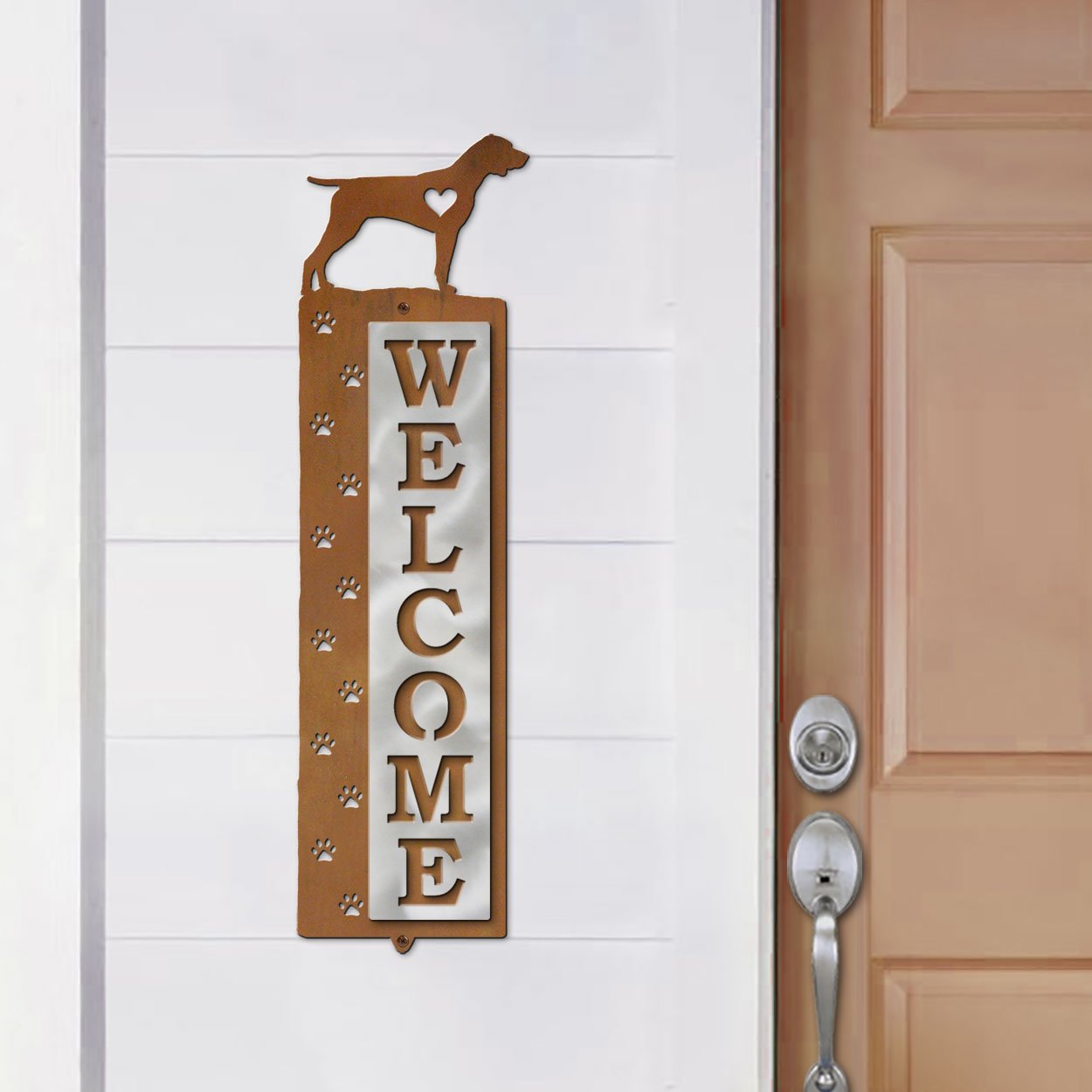 606288 - Pointer Nose Prints Polished Steel on Rust Welcome Sign