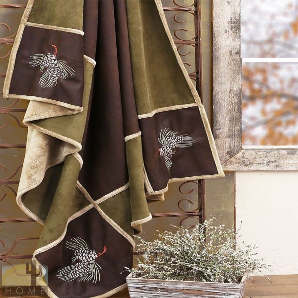 JT722 Pine Cone Grid Throw number 144859