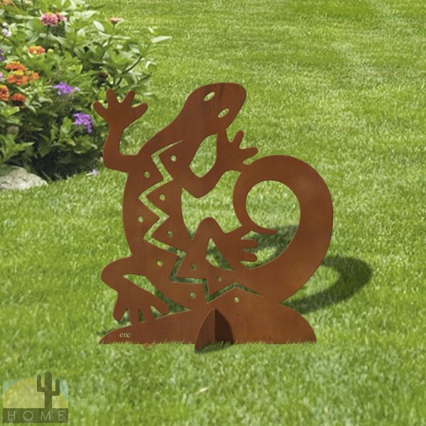 603009 - 26in H C Gecko Metal Garden Statue Yard Art